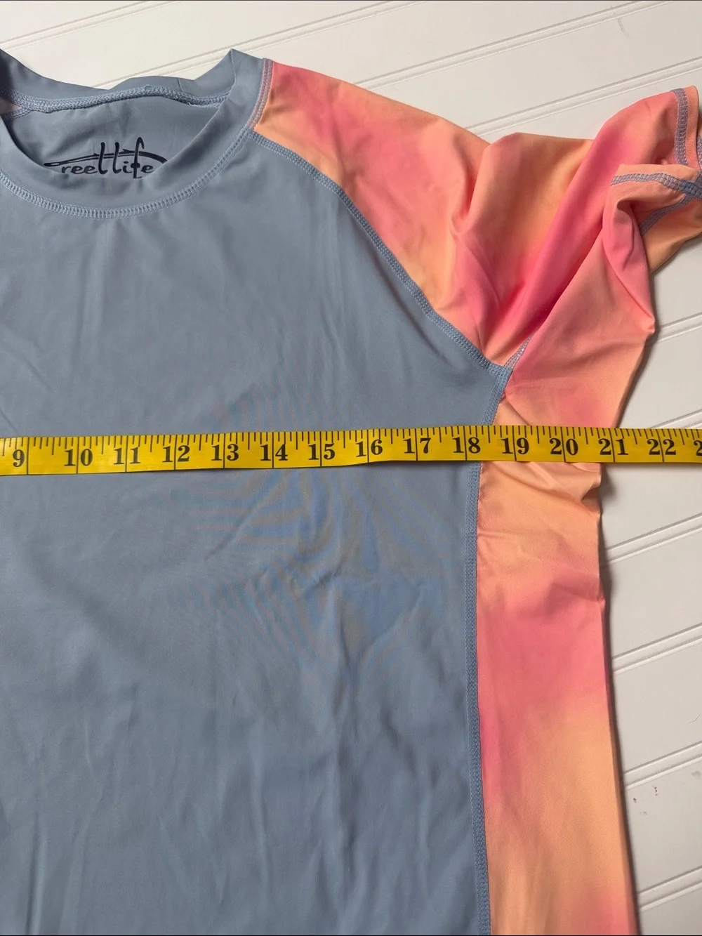 (073)Reel Life Men's Short-Sleeve Rash Guard in Slate Blue wCoral-Peach Sleeves